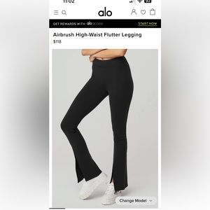 Alo Flutter Leggings size Large. Lightly worn. Great condition